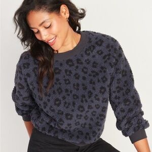 Old Navy Women's Charcoal Leopard Sherpa Sweater